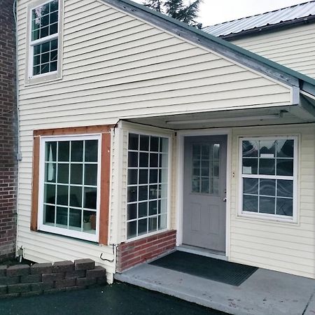 Budget Lodge By Oyo Portland West Esterno foto